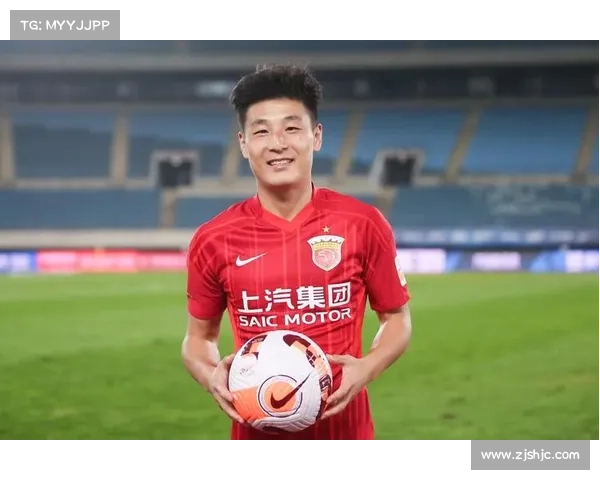 如何全面了解中国足球运动员武磊的成长历程与历史表现